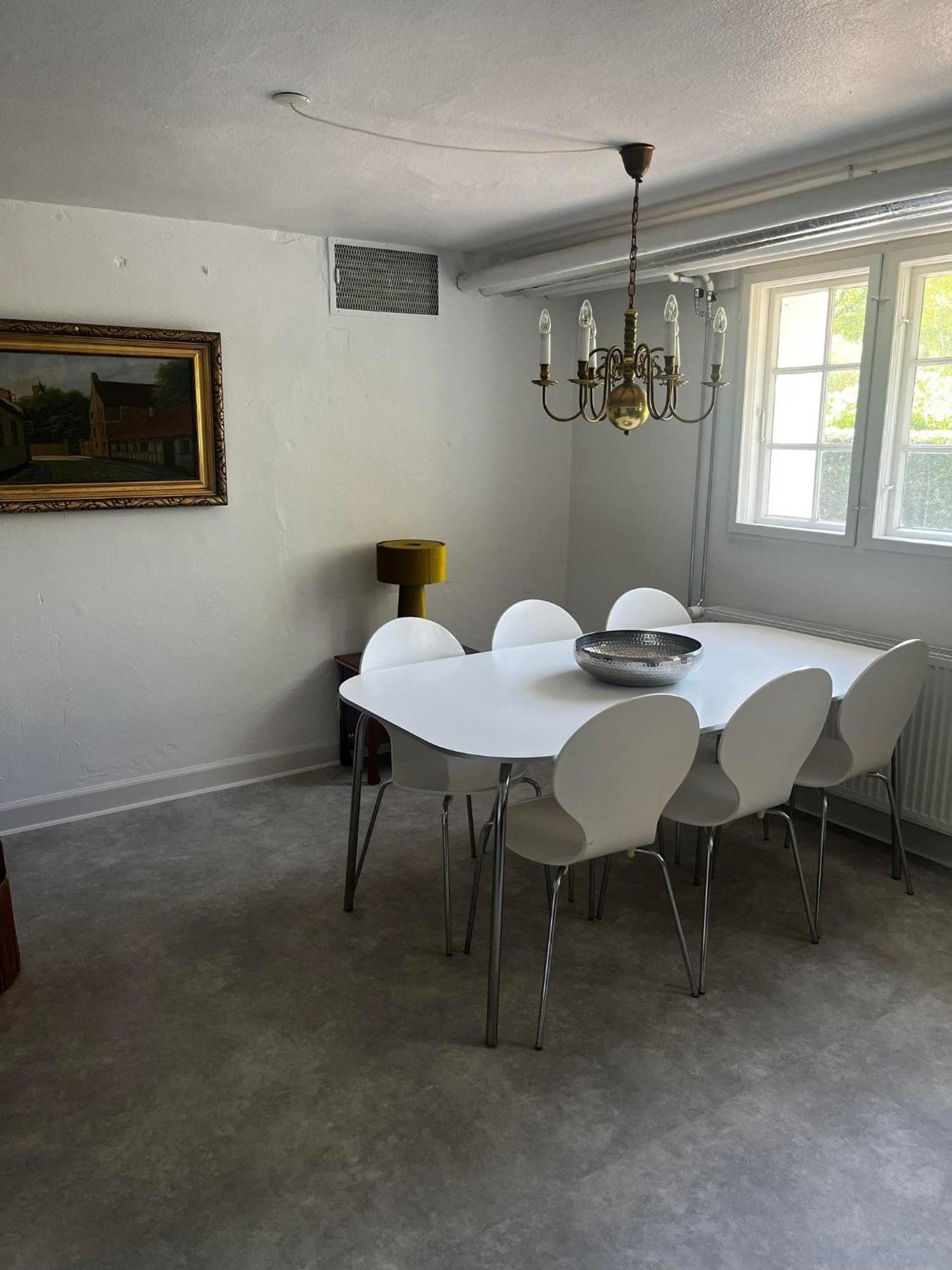 Rosenlund Gods - Kaelder B&B Sakskøbing Extérieur photo