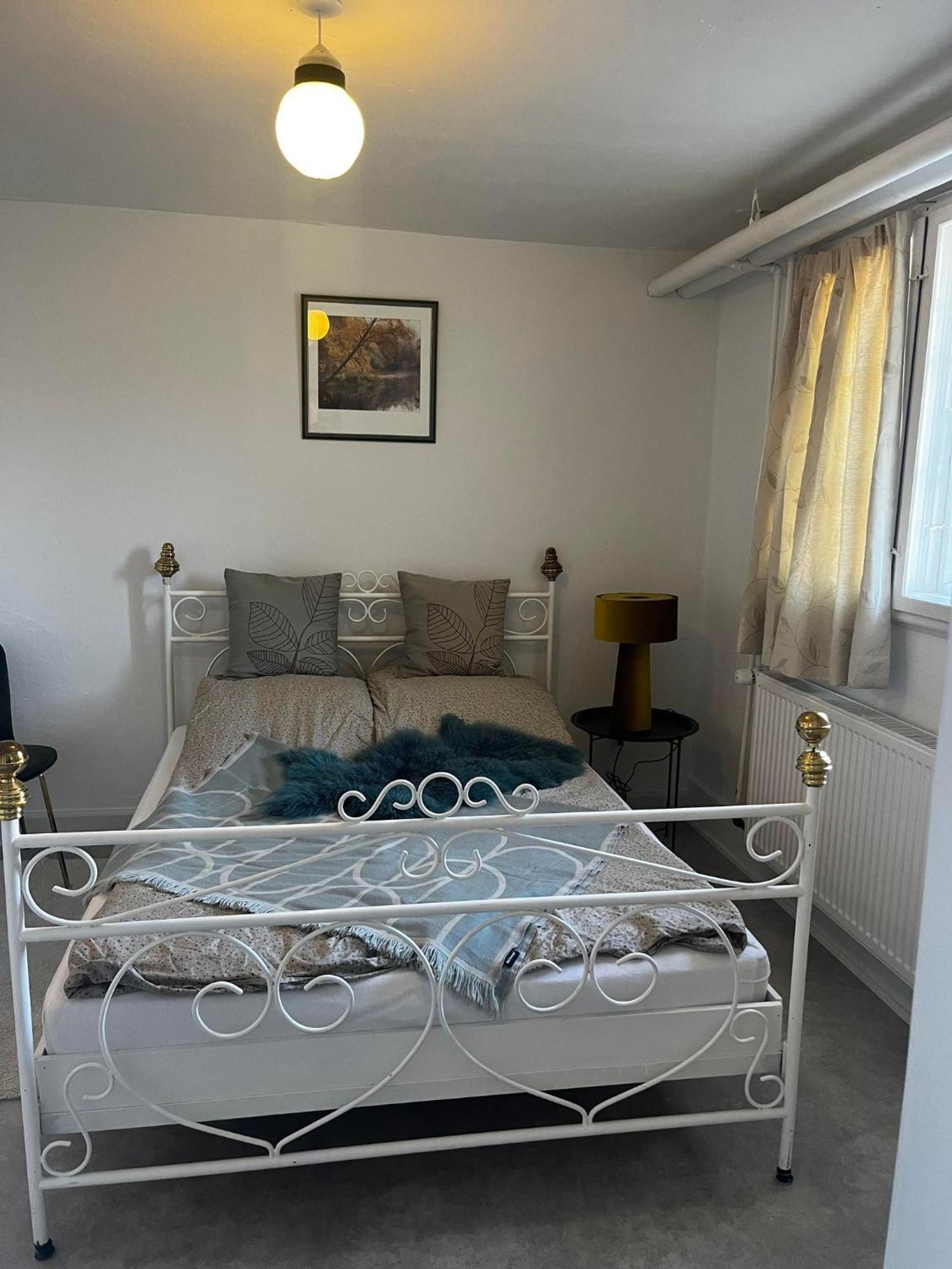 Rosenlund Gods - Kaelder B&B Sakskøbing Extérieur photo